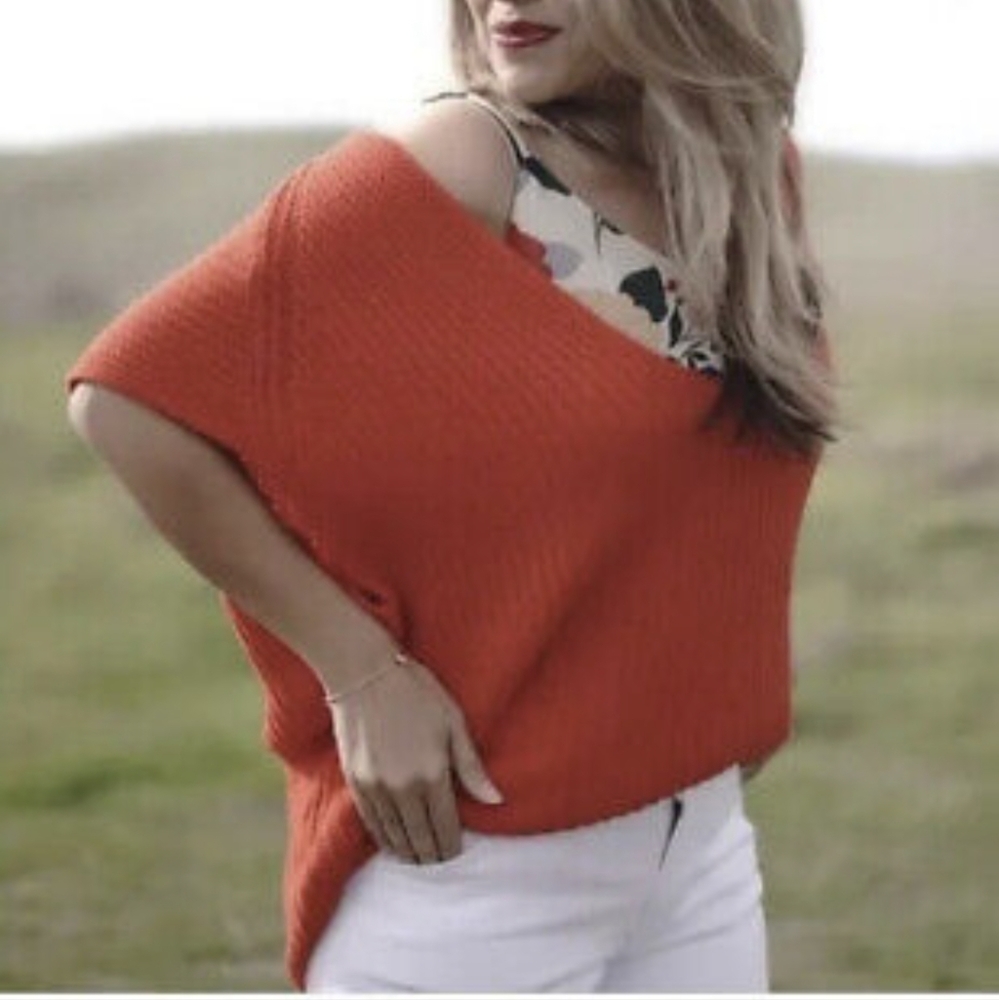 CAbi  Ruby  Pullover Sweater